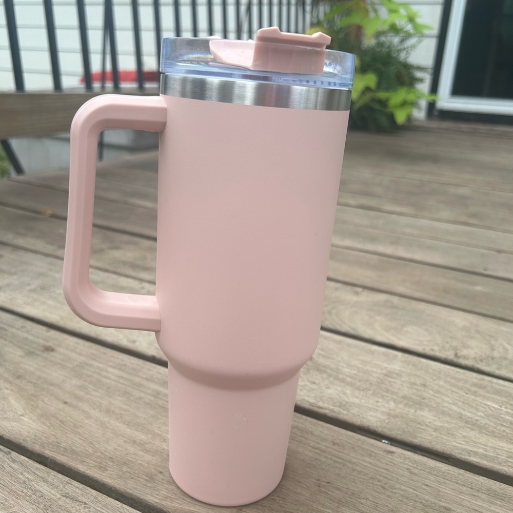 Stanley Travel Cup 40 Oz. Pink The Quencher H2.0 Flowstate Tumbler Peach Whip - Picture 3 of 9